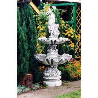 Springbrunnen mit einem Ring aus Stein