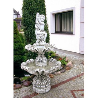 Springbrunnen aus Stein