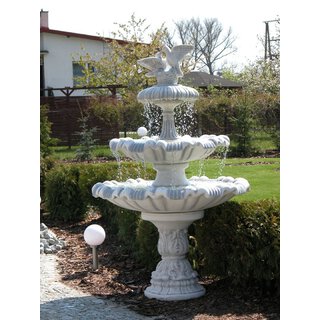 Springbrunnen aus Stein